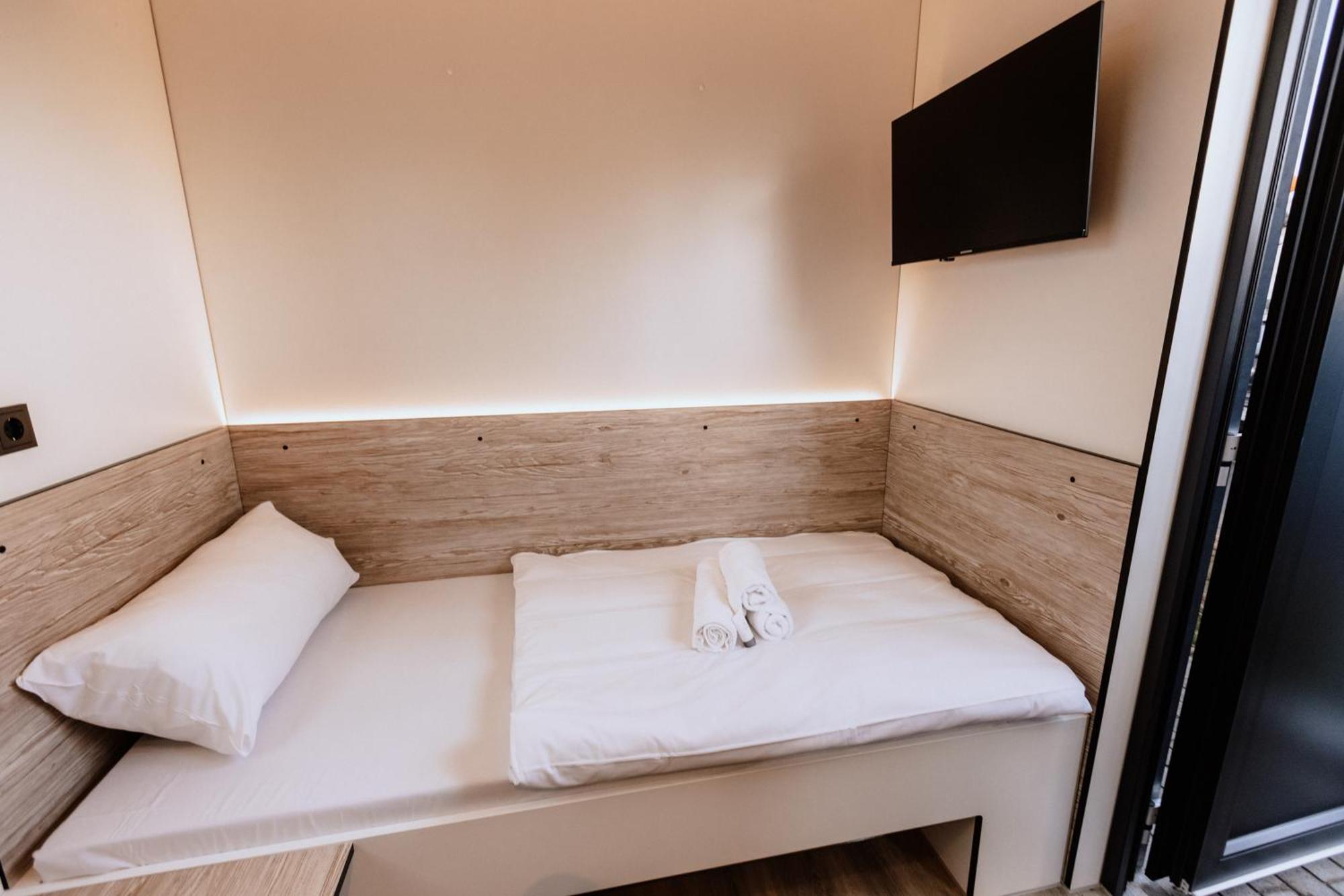 Roatel Emden A31 My-Roatel-Com Hotel Екстериор снимка